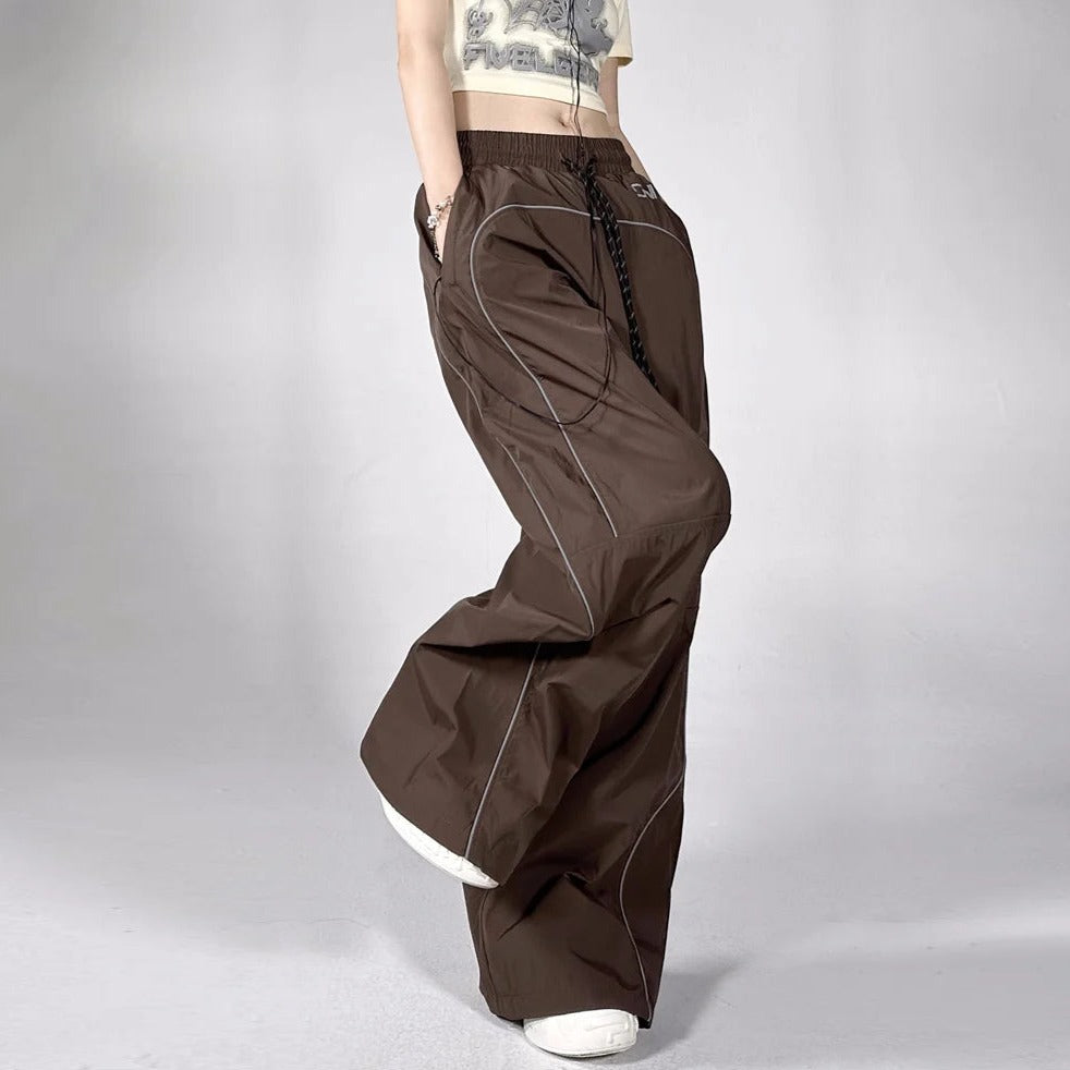 Pantalones parachute 90s con bolsillo con solapa bajo con cordón -  Chocolate Brown / XS