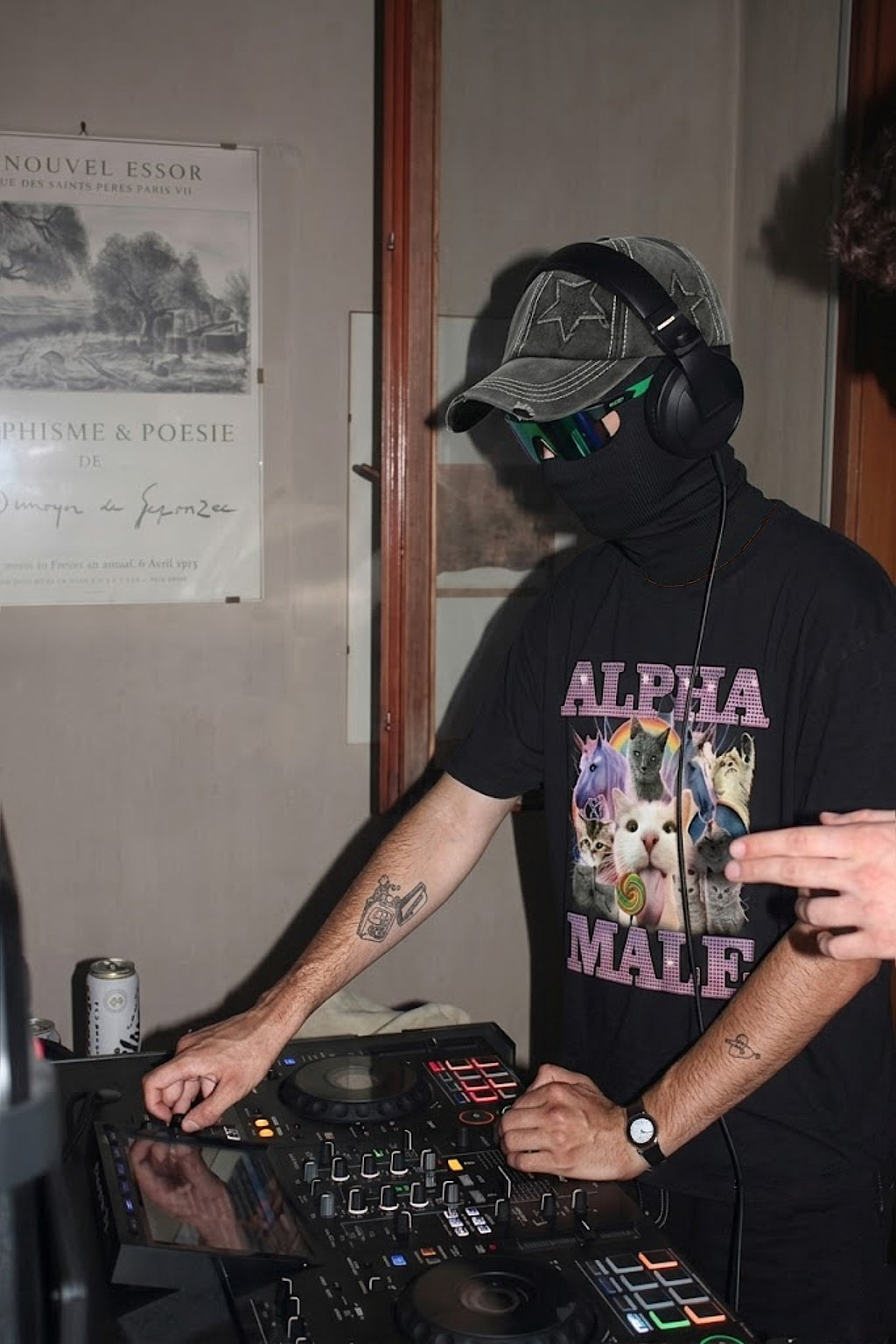 Tee shirt alpha male