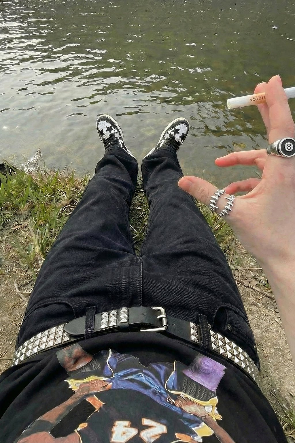 Ceinture cloutée pyramide - y2k streetwear