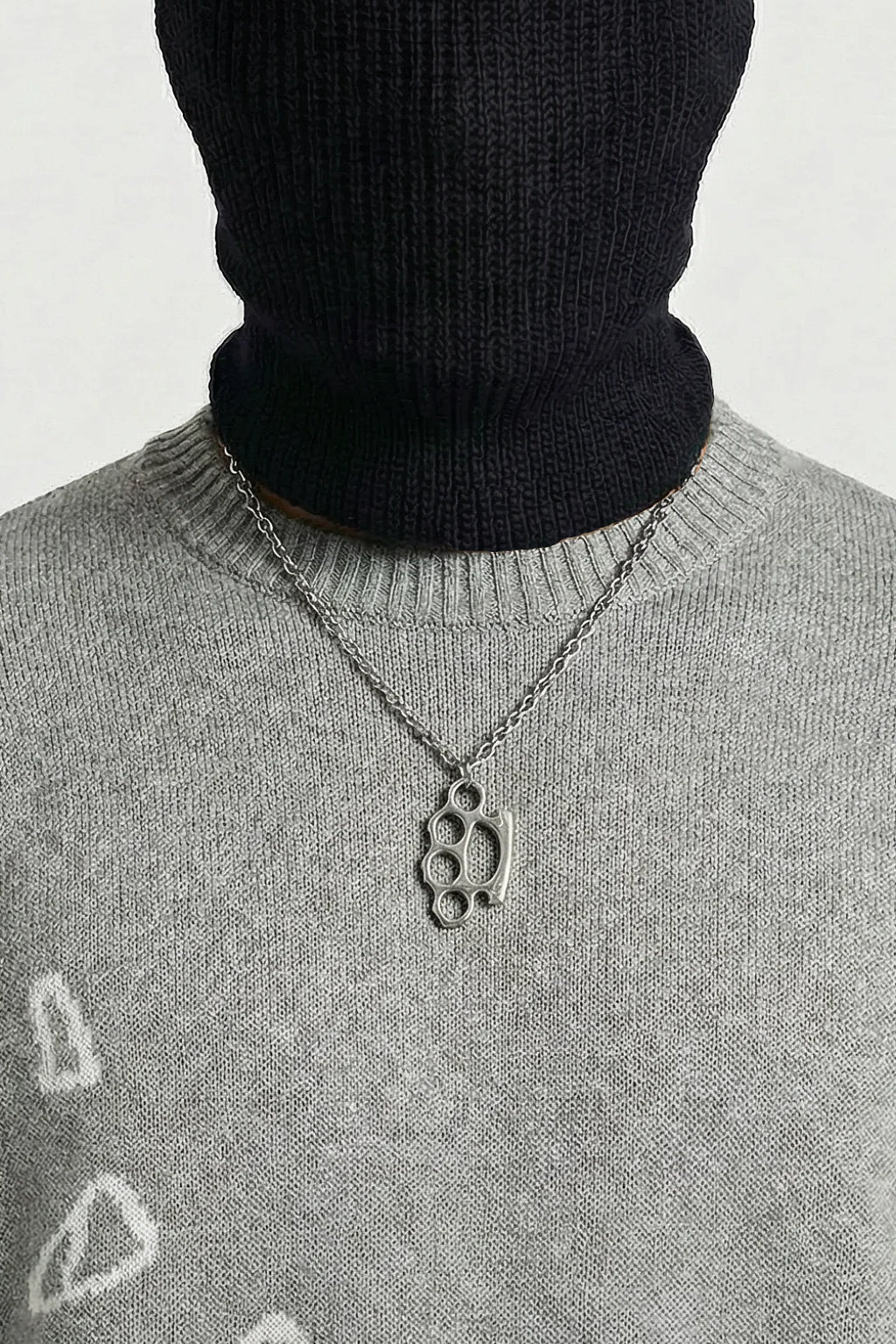 Collier poing americain - y2k streetwear