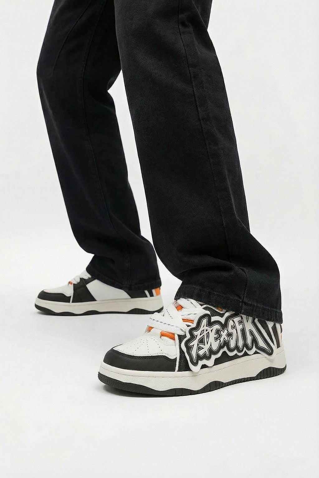 graffiti sneaker - y2k streetwear