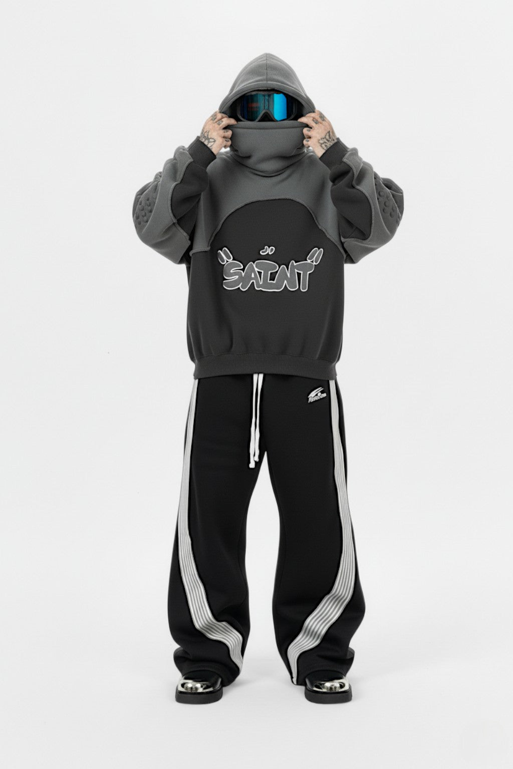 Hoodie Saint - y2k streetwear