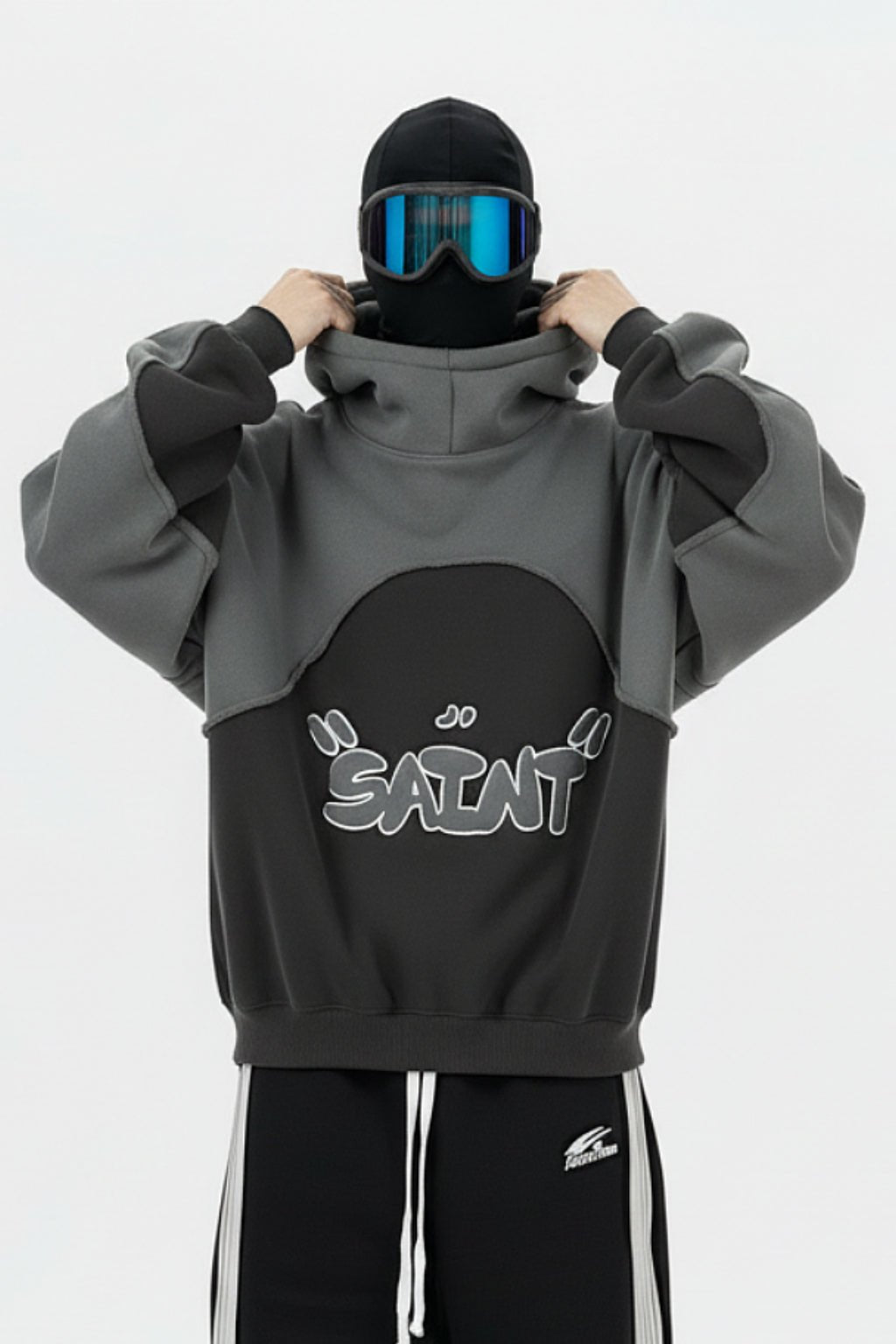 Hoodie Saint - y2k streetwear