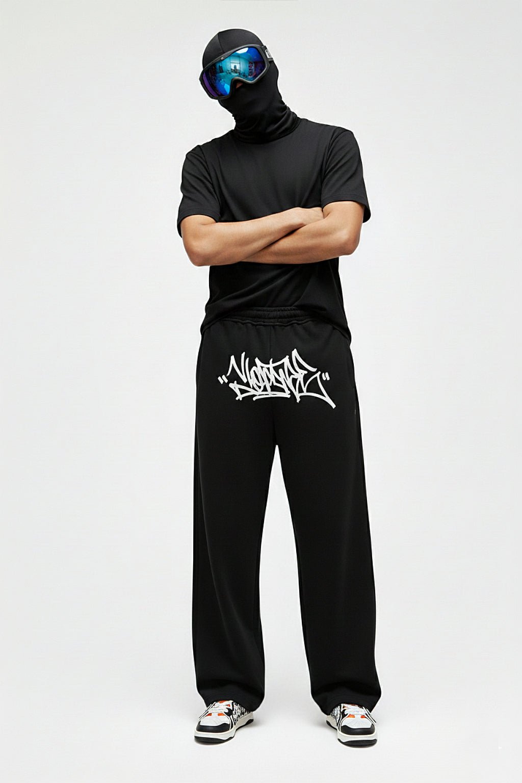 Jogging Graffiti - y2k streetwear